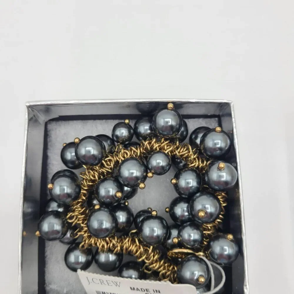 J Crew Black Pearl Gold Tone Stretch Bracelet NWT!  NEW! IN BOX!